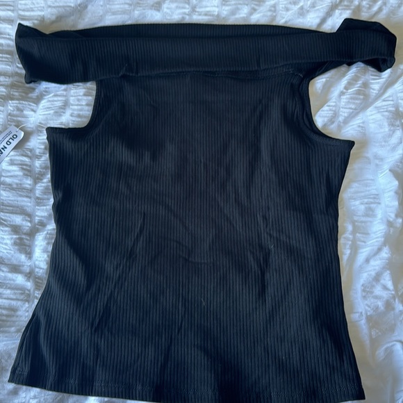NWT old navy off the shoulder ribbed top - Picture 4 of 4